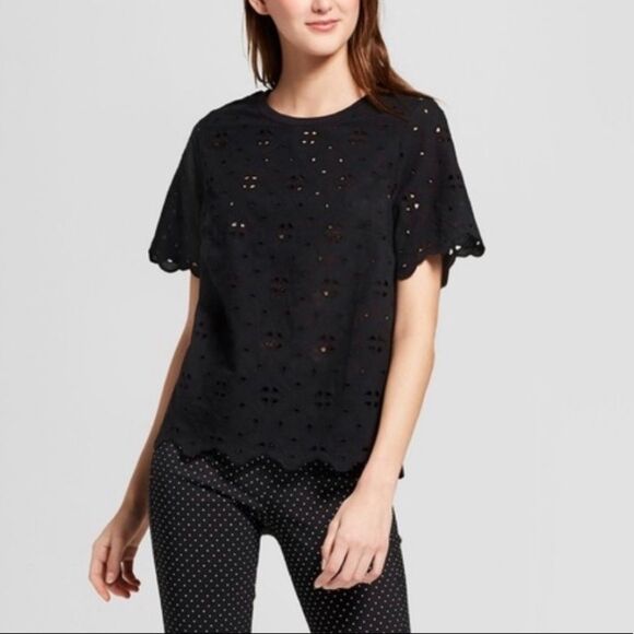 Black Eyelet Scalloped top medium - Picture 1 of 8